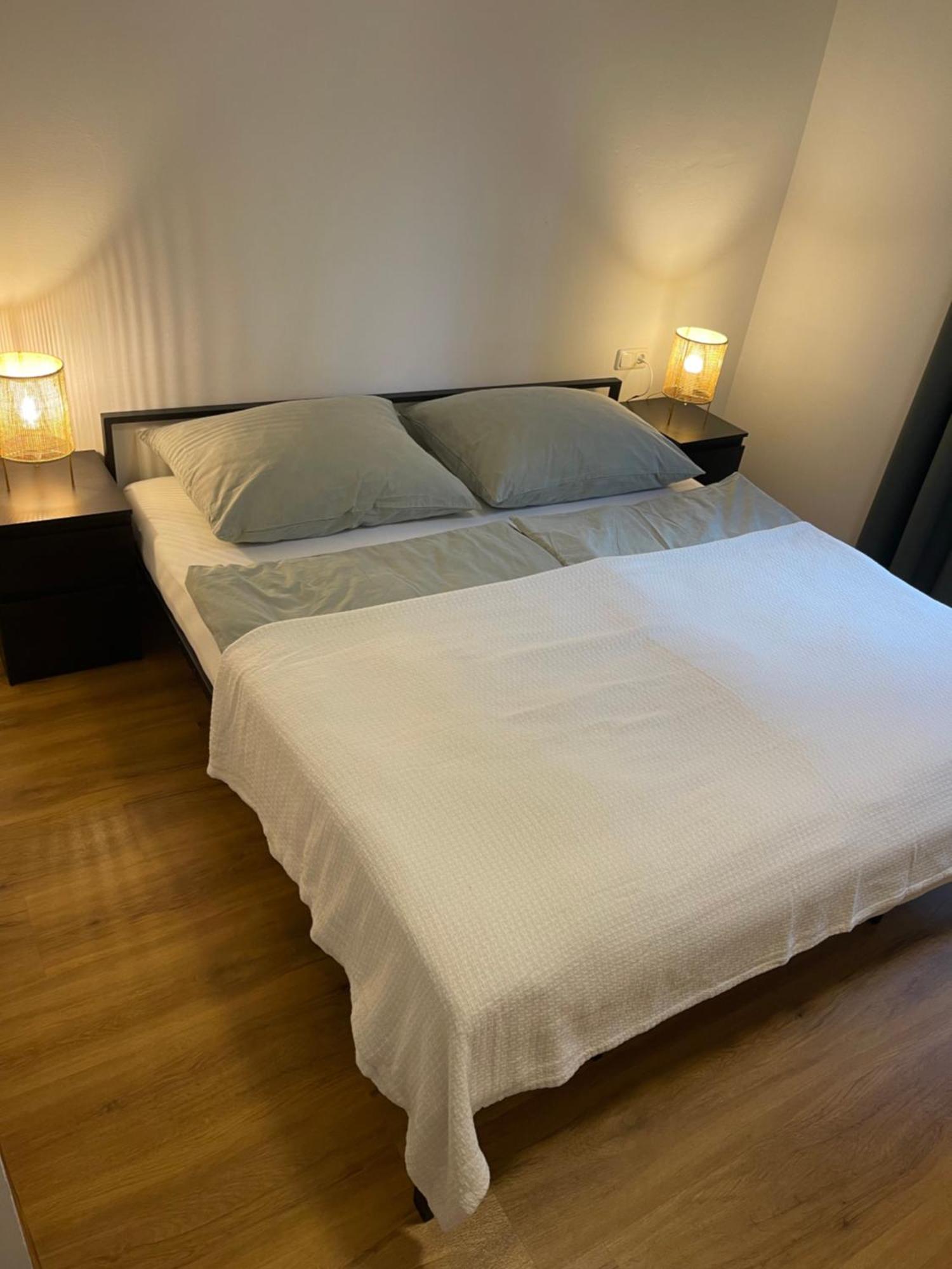 Apartment Hilde Швац Екстериор снимка